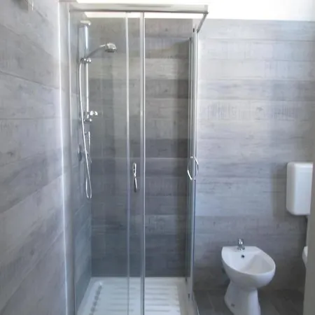 Pit Stop Apartment *